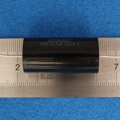 Kondensator, 250 Volt - 4,7 µF - 5%