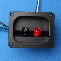 Jamo terminal + scheidingsfilter voor S81 Center (zwart)