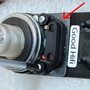 Attachment of tweeter of B&W 683, 684 & 685 loudspeaker to the front plate