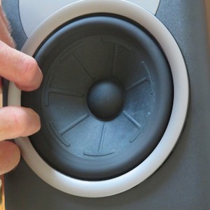 Replacing Jamo Studio7 tweeter (S7-15B, S7-17B, S7-25F & S7-27F): Remove the woofer trim, then remove the woofer from the cabinet