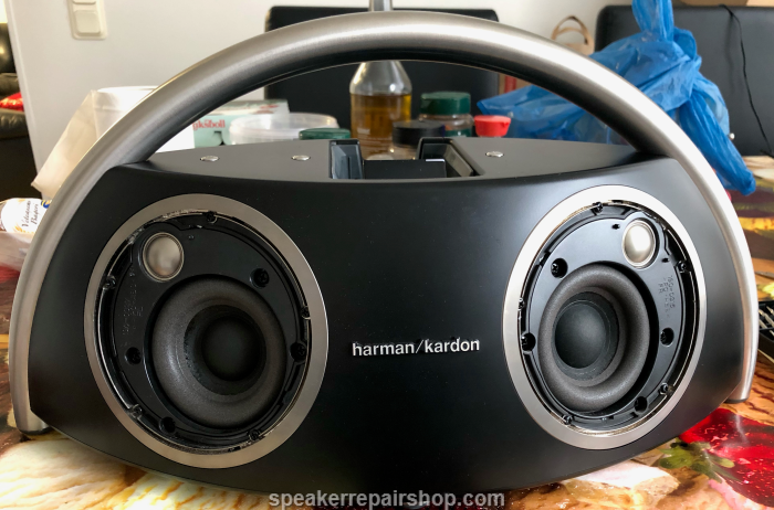 Harman / Kardon Go + Play - beide Woofer wurden mit einer neuen Schaumstoffsicke repariert