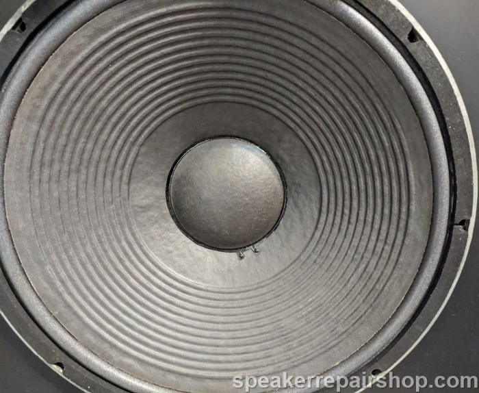 JBL L300 Tieft&ouml;ner nach Reparatur