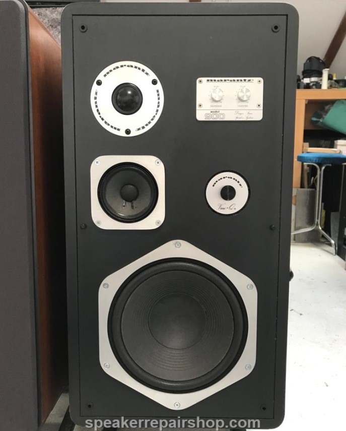 Marantz Designmodell 900, Tieftöner mit neuer Schaumstoffsicke ausgestattet