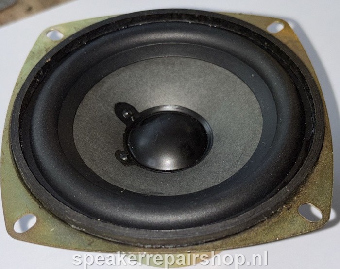 Bang & Olufsen 8480214 woofer (o.a. Beovision MX6000) with a new rubber surround mounted