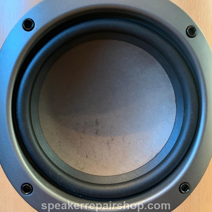 Mission 771 (71-LF525/CPF) woofer with a new rubber surround mounted