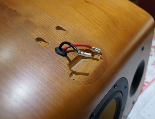 B&W HTM7 tweeter replacement: the wires connecting the tweeter