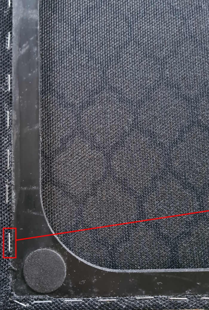 Replace speaker cloth: In some cases, staples can be useful when stretching the fabric. Preferably combined with glue.