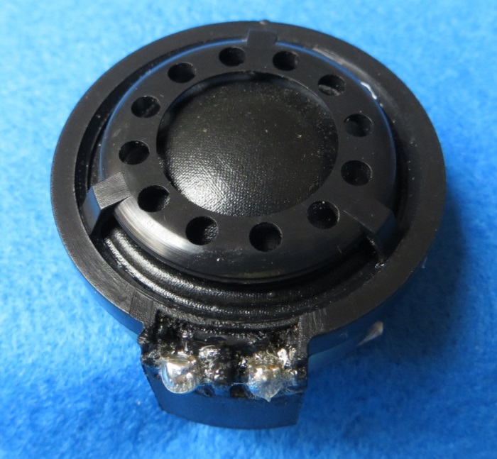 B&W CDM1 (ZZ9989 / ZZ09989) tweeter repair: the tweeter frame is carefully attached (clicked) on the magnet