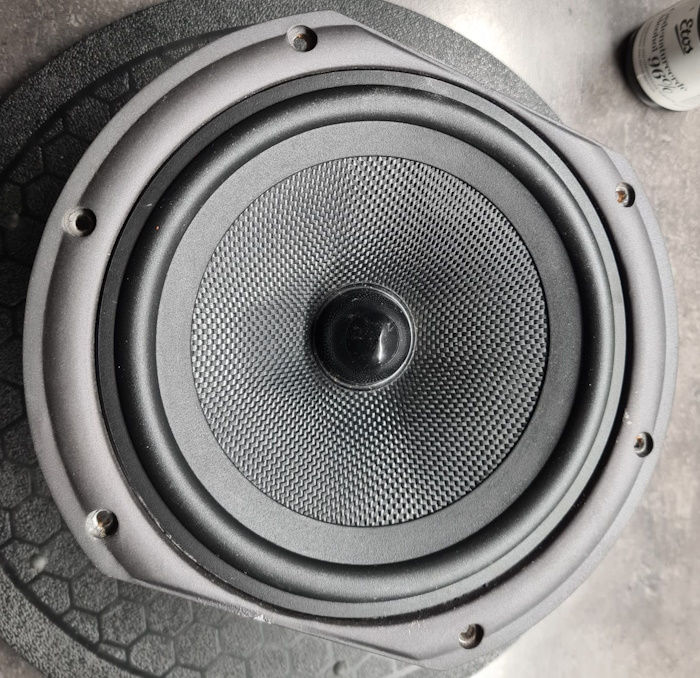 Wharfedale Diamond 9.4 woofer (model 17158) after replacing the rubber surround