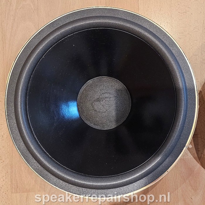 Infinity SM122 (902-4300) woofer voorzien van een nieuwe foamrand