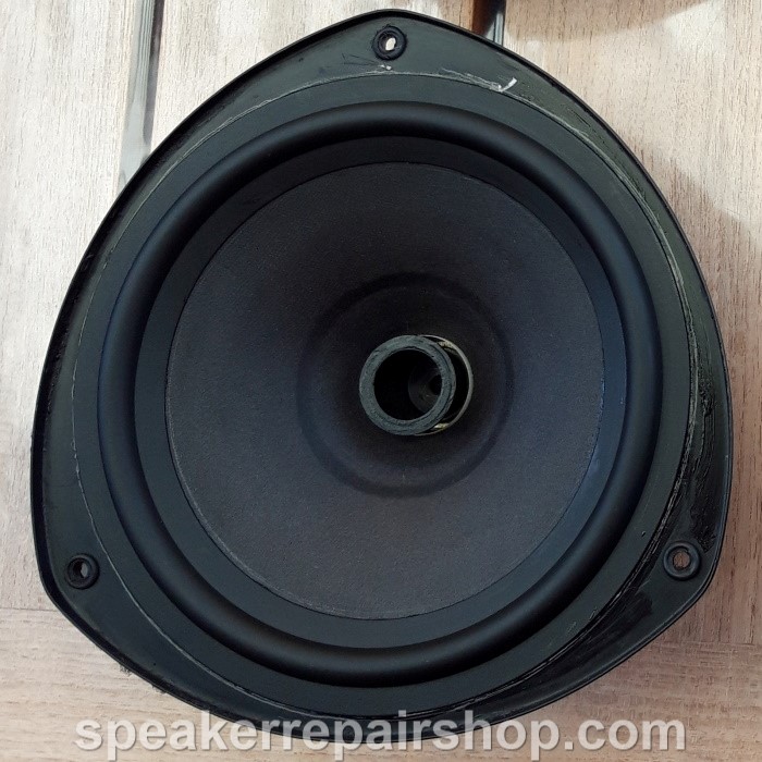 KEF 104/2 woofer voorzien van nieuwe foamrand en 'donut'