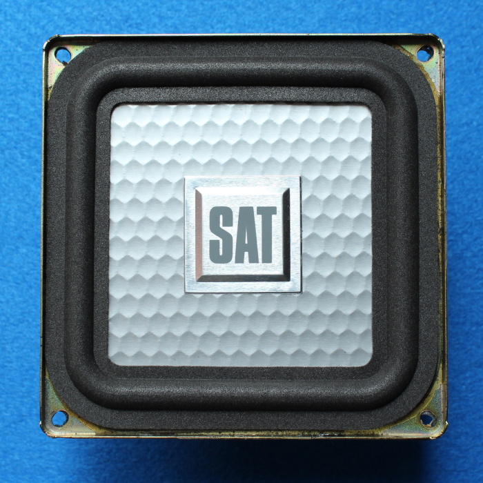 Sony SAT 8-927-258-00 woofer voorzien van een nieuwe foamrand