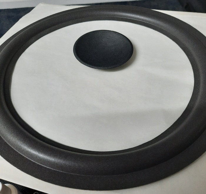 Foamrand en stofkap voor REL Q100 / Q100E woofer