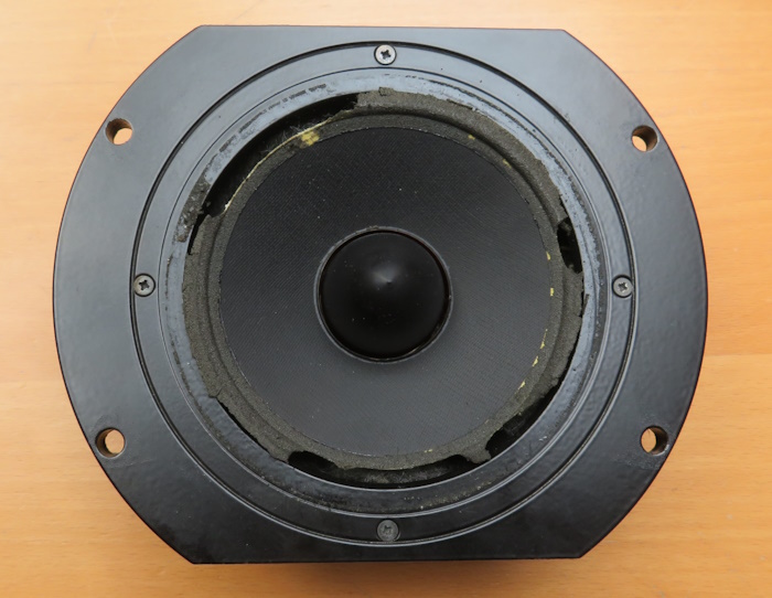 Nieuwe foamrand voor Genelec M604289631 woofer - woofer met beschadigde foamrand